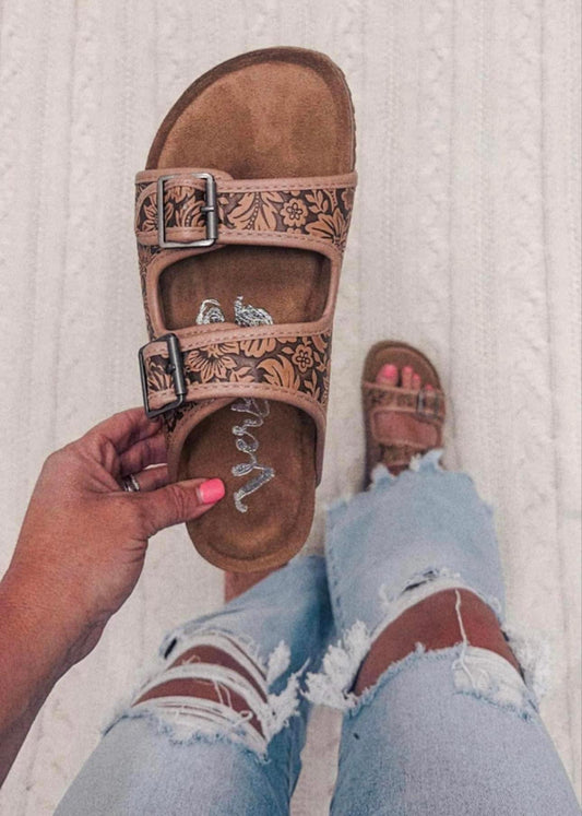 Western Sandals🖤